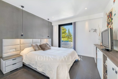 Villa à Valbonne &agrave; louer à partir de 14 000 € / semaine, Photo 13