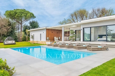 Villa à Valbonne &agrave; louer à partir de 14 000 € / semaine, Photo 2