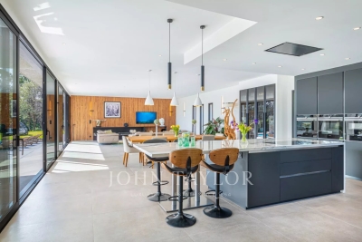 Villa à Valbonne &agrave; louer à partir de 14 000 € / semaine, Photo 7