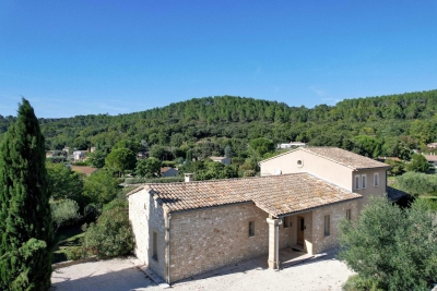 Maison &agrave; vendre &agrave; UZÈS  - 8 pi&egrave;ces - 199 m&sup2; 