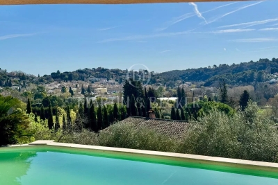 Maison &agrave; vendre &agrave; VALBONNE  - 5 pi&egrave;ces - 150 m&sup2; 