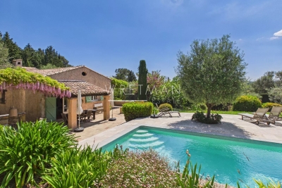 Maison &agrave; vendre &agrave; OPIO  - 6 pi&egrave;ces - 200 m&sup2; 