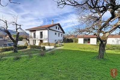 Maison &agrave; vendre &agrave; VALLEIRY  - 8 pi&egrave;ces - 264 m&sup2; 