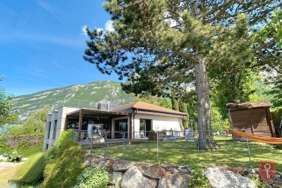 Maison &agrave; vendre &agrave; COLLONGES-SOUS-SALÈVE  - 5 pi&egrave;ces - 155 m&sup2; 