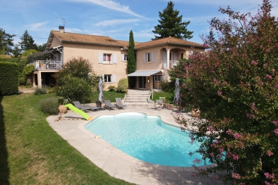 Maison &agrave; vendre &agrave; immobilier ST BERNARD  - 6 pi&egrave;ces - 200 m&sup2; 