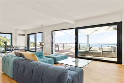 Maison &agrave; vendre &agrave; GOLFE JUAN  - 8 pi&egrave;ces - 228 m&sup2; 