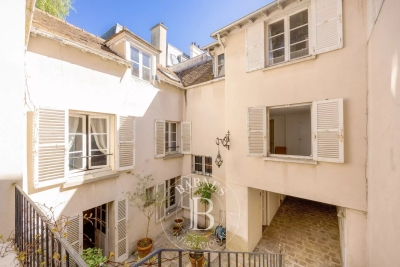 Maison &agrave; vendre &agrave; MARNES LA COQUETTE  - 10 pi&egrave;ces - 347 m&sup2; 