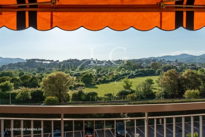 Appartement &agrave; vendre &agrave; MANDELIEU-LA-NAPOULE  - 1 pi&egrave;ces - 40 m&sup2; 