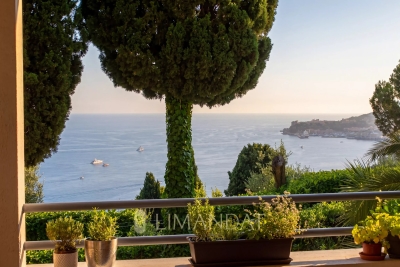 Appartement &agrave; vendre &agrave; ROQUEBRUNE-CAP-MARTIN  - 4 pi&egrave;ces - 186 m&sup2; 