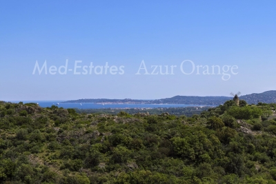 Maison &agrave; vendre &agrave; GRIMAUD  - 8 pi&egrave;ces - 310 m&sup2; 