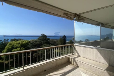 Appartement &agrave; louer &agrave; CANNES  - 2 pi&egrave;ces - 66 m&sup2; 