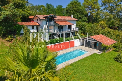 Maison &agrave; vendre &agrave; ARBONNE  - 9 pi&egrave;ces - 200 m&sup2; 