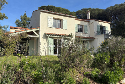 Maison &agrave; vendre 2 habitations les issambres 