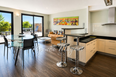 Appartement &agrave; vendre &agrave; CANNES Sud - 4 pi&egrave;ces - 107 m&sup2; 