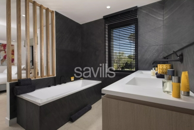 Villa à Saint-Tropez &agrave; louer à partir de 87 500 € / semaine, Photo 12