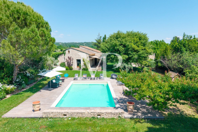 Villa à Gordes &agrave; louer à partir de 5 300 € / semaine, Photo 2