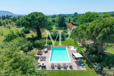 Villa à Gordes &agrave; louer à partir de 5 300 € / semaine, Photo 4