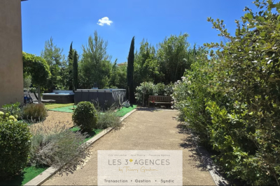 Maison &agrave; vendre &agrave; GRIMAUD  - 5 pi&egrave;ces - 110 m&sup2; 