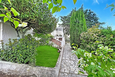 Maison &agrave; vendre &agrave; APT  - 5 pi&egrave;ces - 94 m&sup2; 