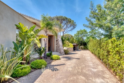 Villa à Ramatuelle &agrave; louer à partir de 60 000 € / semaine, Photo 14
