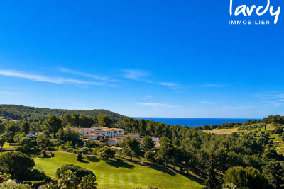 Maison &agrave; vendre &agrave; ST-CYR-SUR-MER  - 5 pi&egrave;ces - 80 m&sup2; 