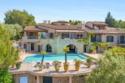 Maison &agrave; vendre &agrave; MOUGINS  - 11 pi&egrave;ces - 545 m&sup2; 