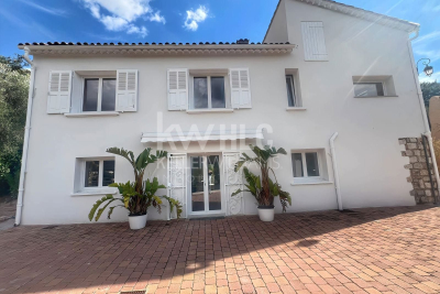 Maison &agrave; vendre &agrave; GRASSE  - 3 pi&egrave;ces - 66 m&sup2; 