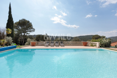 Maison &agrave; vendre &agrave; BIOT Cessole - 10 pi&egrave;ces - 304 m&sup2; 