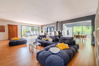 Maison &agrave; vendre &agrave; VILLENEUVE-LÈS-AVIGNON  - 8 pi&egrave;ces - 982 m&sup2; 