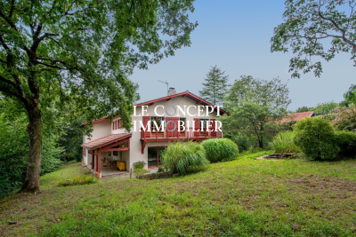 Maison &agrave; vendre &agrave; ARCANGUES  - 8 pi&egrave;ces - 206 m&sup2; 