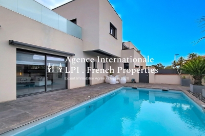 Maison &agrave; vendre &agrave; ARGELÈS-SUR-MER  - 5 pi&egrave;ces - 150 m&sup2; 