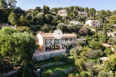 Maison &agrave; vendre &agrave; VALLAURIS  - 5 pi&egrave;ces - 230 m&sup2; 