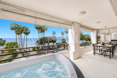 Appartement à Cannes &agrave; louer à partir de 3 200 € / semaine, Photo 1