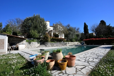 Maison &agrave; vendre &agrave; VENCE  - 6 pi&egrave;ces - 161 m&sup2; 