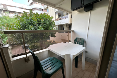 Appartement &agrave; louer &agrave; JUAN-LES-PINS  - 1 pi&egrave;ces - 24 m&sup2; 