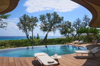 Villa à Ramatuelle &agrave; louer à partir de 135 000 € / semaine, Photo 2