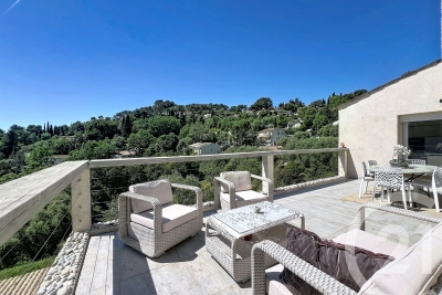 Maison &agrave; vendre &agrave; MOUGINS  - 6 pi&egrave;ces - 174 m&sup2; 