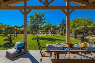 House for sale in ST-TROPEZ  - 6 rooms - 220 m&sup2; 