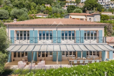 Maison &agrave; vendre &agrave; SPÉRACÈDES  - 8 pi&egrave;ces - 320 m&sup2; 