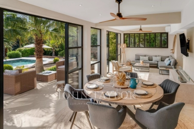 Villa in Saint-Tropez for rental from 17 500 € / week, Photo 11
