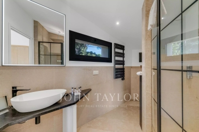 Villa in Saint-Tropez for rental from 17 500 € / week, Photo 17