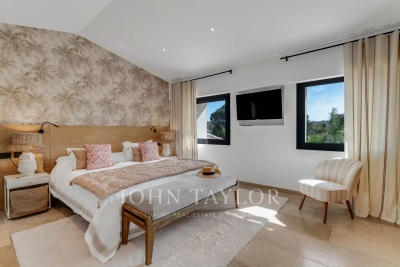 Villa in Saint-Tropez for rental from 17 500 € / week, Photo 19