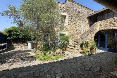 Maison &agrave; vendre &agrave; ST-CHRISTOL-LES-ALES  - 12 pi&egrave;ces - 200 m&sup2; 