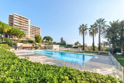 Appartement &agrave; vendre &agrave; JUAN-LES-PINS  - 2 pi&egrave;ces - 51 m&sup2; 