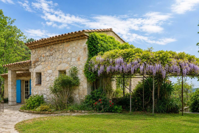 Maison &agrave; vendre &agrave; LA COLLE-SUR-LOUP  - 8 pi&egrave;ces - 217 m&sup2; 