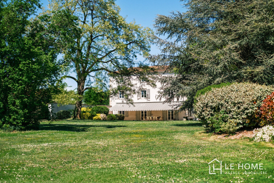 Maison &agrave; vendre &agrave; ST-DIDIER-AU-MONT-D'OR  - 10 pi&egrave;ces - 450 m&sup2; 