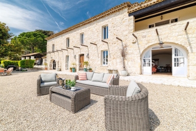 Maison &agrave; vendre &agrave; VENCE  - 9 pi&egrave;ces - 311 m&sup2; 