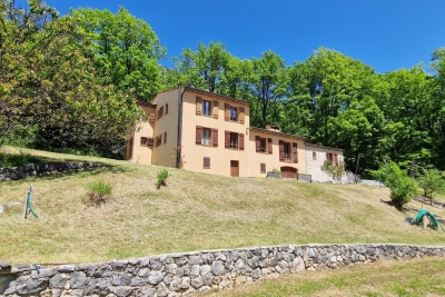 Maison &agrave; vendre bastide alpes maritimes 