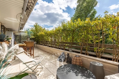 Appartement &agrave; vendre &agrave; NEUILLY SUR SEINE  - 5 pi&egrave;ces - 123 m&sup2; 