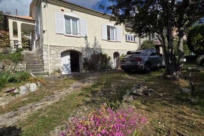 Maison &agrave; vendre &agrave; VENCE  - 6 pi&egrave;ces - 130 m&sup2; 
